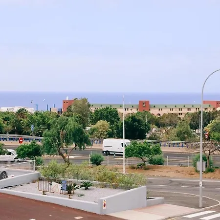 Oasis-family Townhouse Daire *