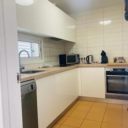Oasis-family Townhouse Daire