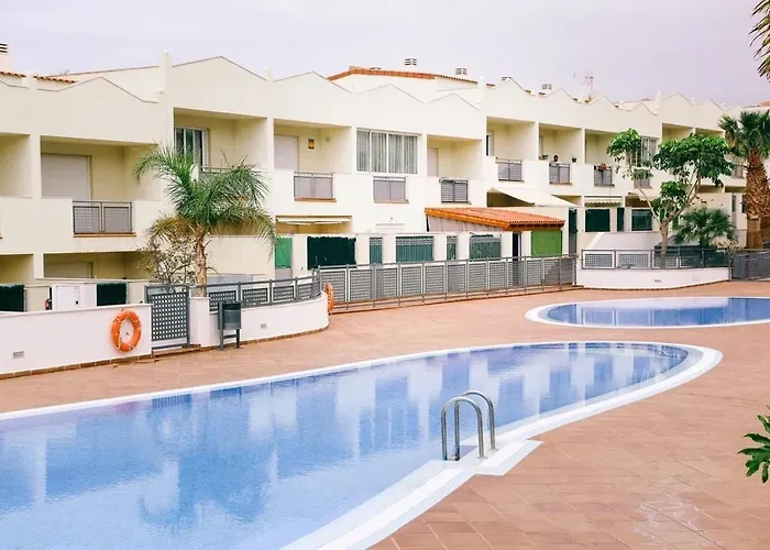 Oasis-family Townhouse